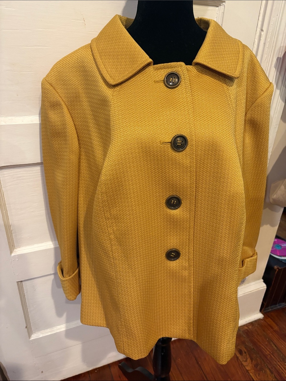 NWT ARTHUR LEVINE TAHARI GOLDEN SWING JACKET